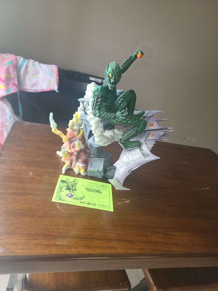 Factory X Green Goblin Spider-Man Statue 2002