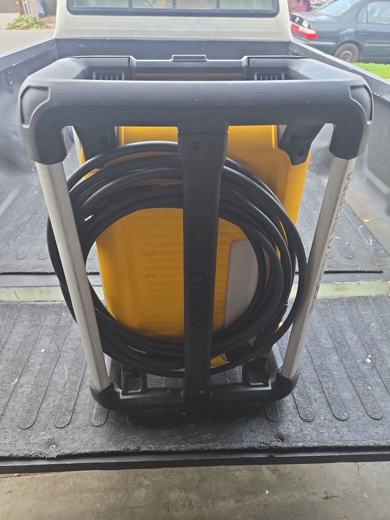 DEWALL Presure Washer