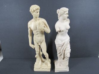 Michelangelo's David & Alexandros of Antioch Venus de Milo Statues

