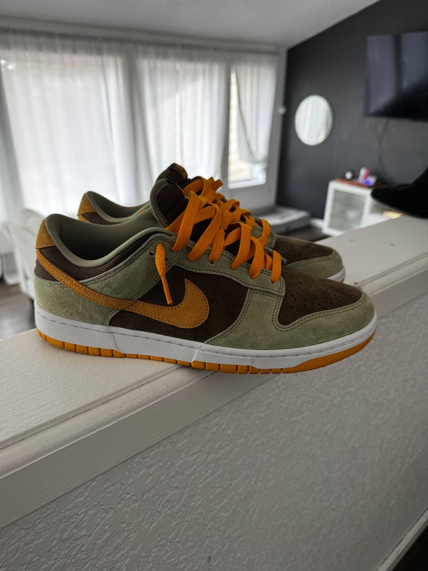 Nike Dunk - Dusty Olive Size 9.5