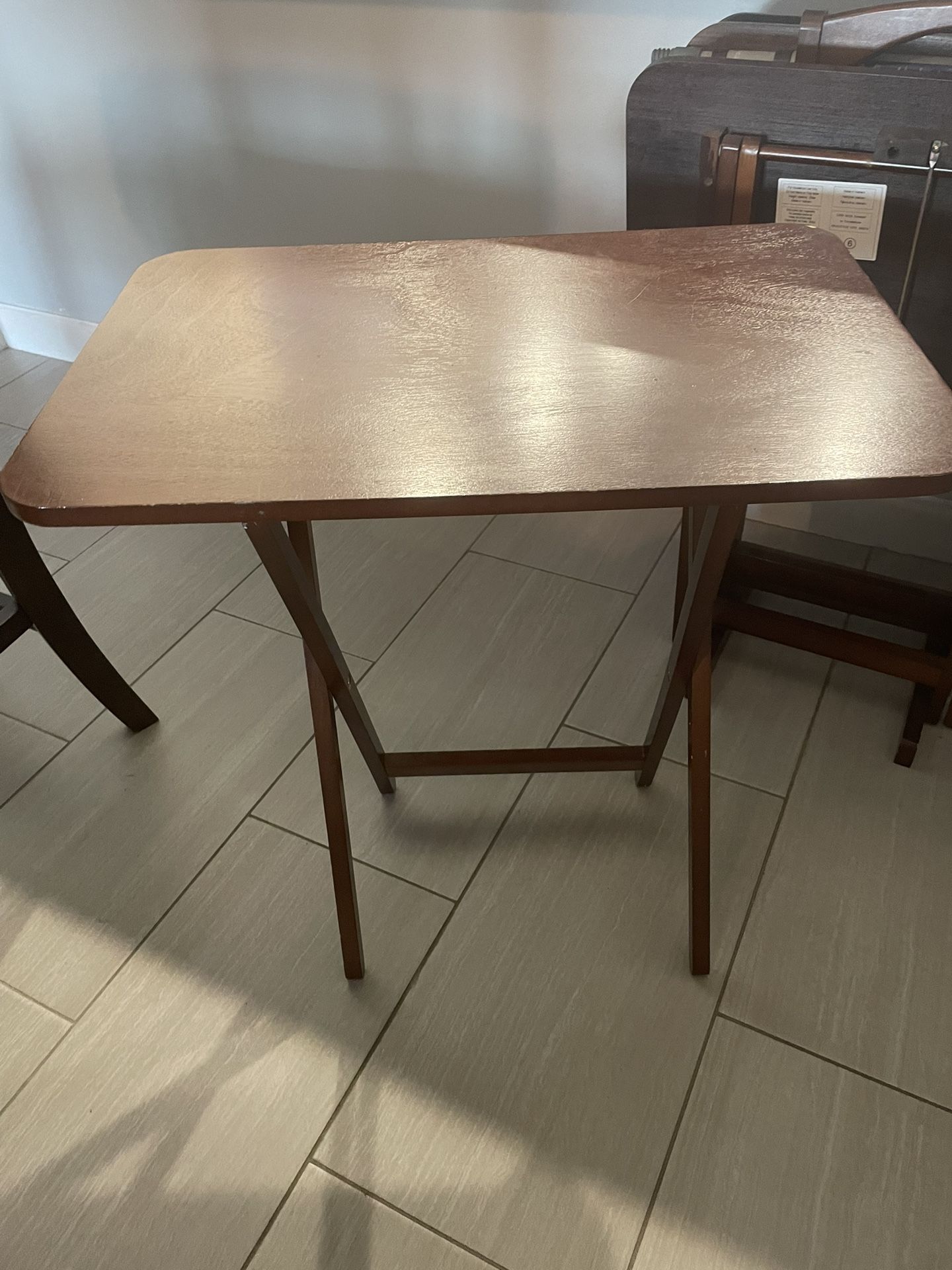 4 Tray Tables W/Stand (Pending)
