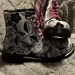 Airwair Boots Size 7 