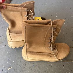 Military Boots 