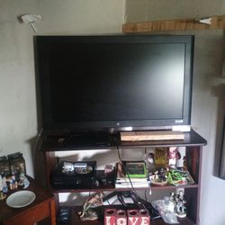 42inches TV Works Great 