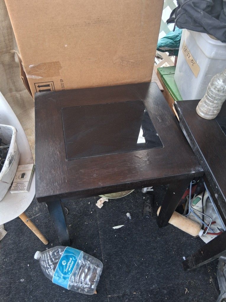 2 Wooden End Tables W/ Glass centers