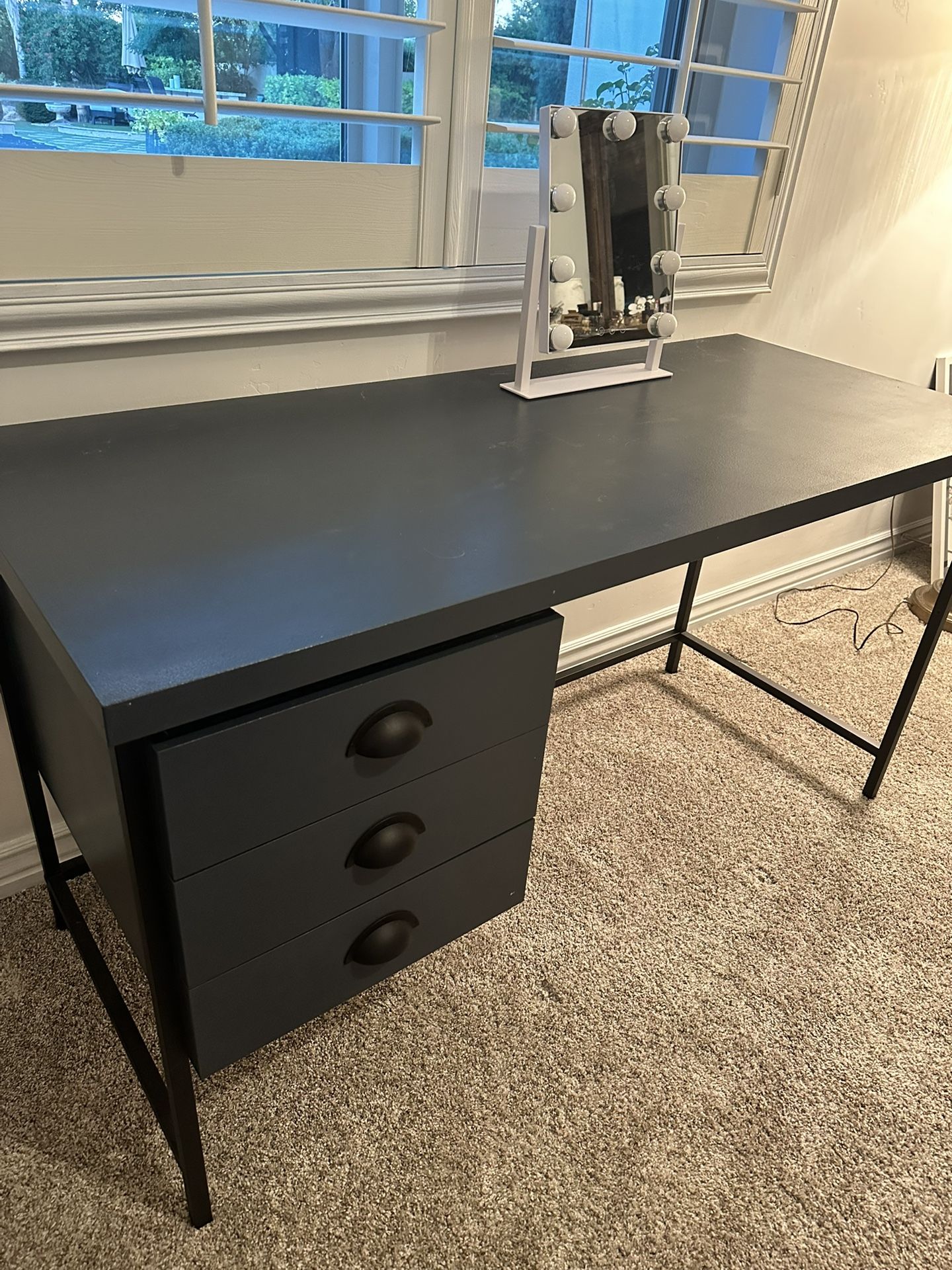 Desk, Vanity, Small space Table