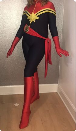 Captain Marvel Women’s Costume Adult Small