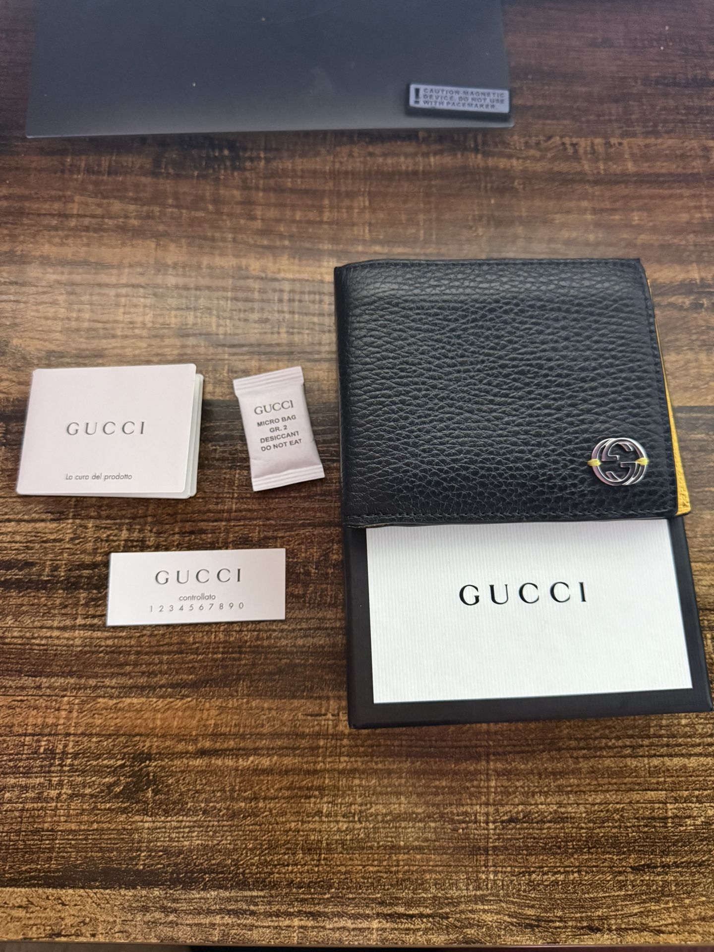Gucci Wallet 