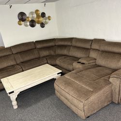 Furniture- High Performance Fabric 6 Pc Réal Leather Sectional With 3 Power Recliners- Hutchenson