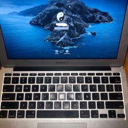 Mac Book Air 11