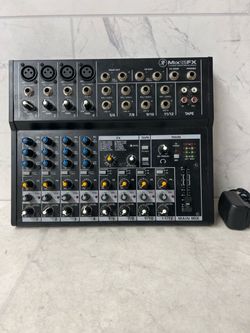 Mackie 12-Channel Compact Mixer with Effects Mix12FX (PO1018202)