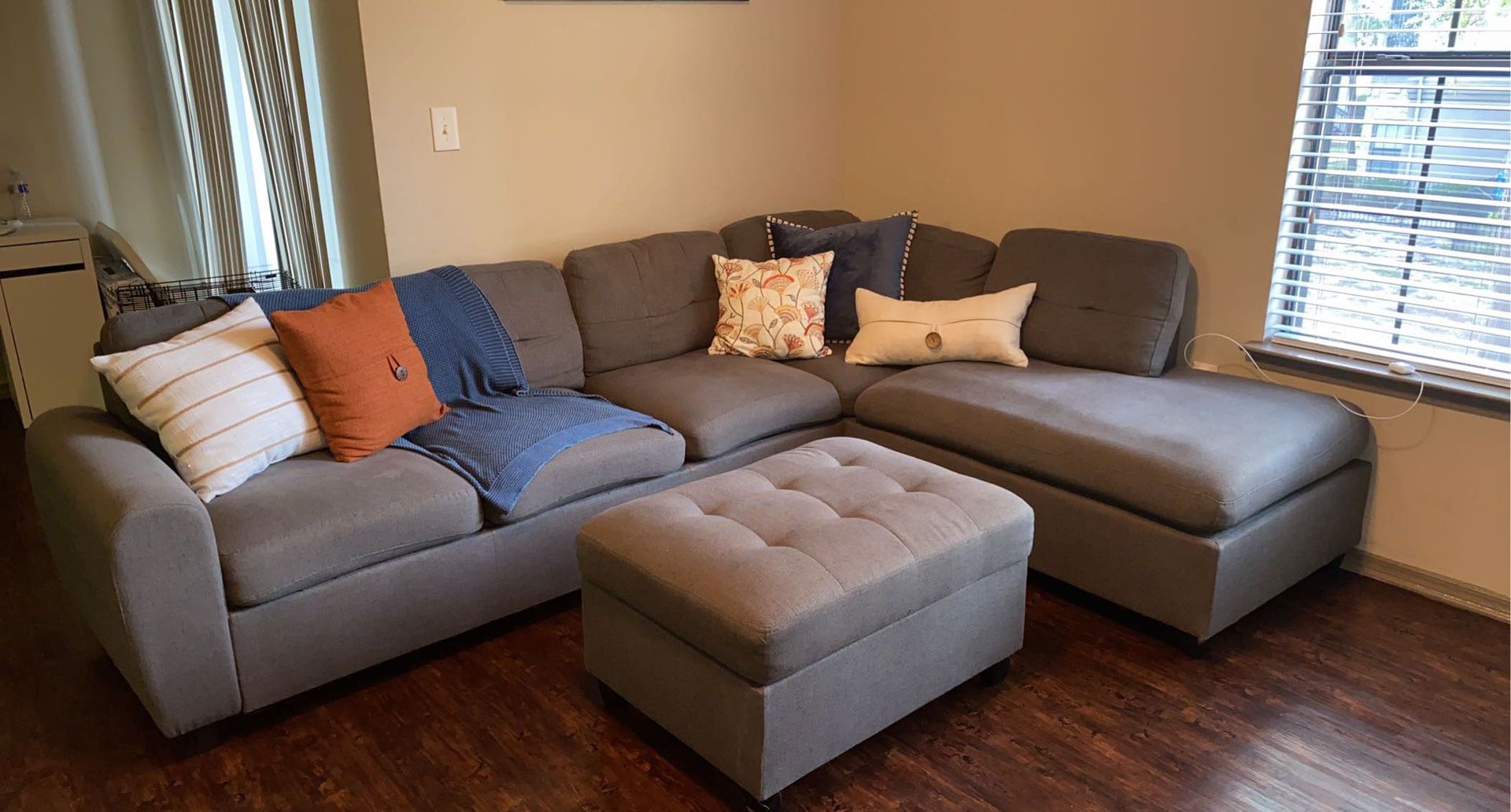 Sectional couch