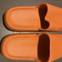 Korean Men’s Slides Sz 11 , Never Used! $8