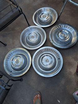 Cadillac hubcaps