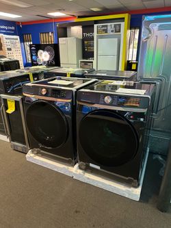 Samsung Bespoke Washer and Gas Dryer Wifi 2 Yr warranty