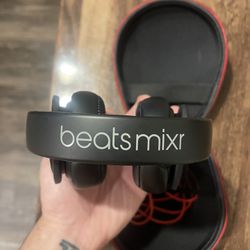 BEATS Monster Wireless Headphones 