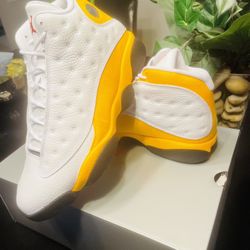 Jordan Retro 13 “Del Sol” SIZE  7y & 12.5M