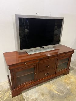 5’ Cherry Finish Flat Panel TV Stand / Console Table
