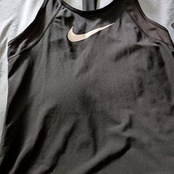 Women's Nike tank and shirts