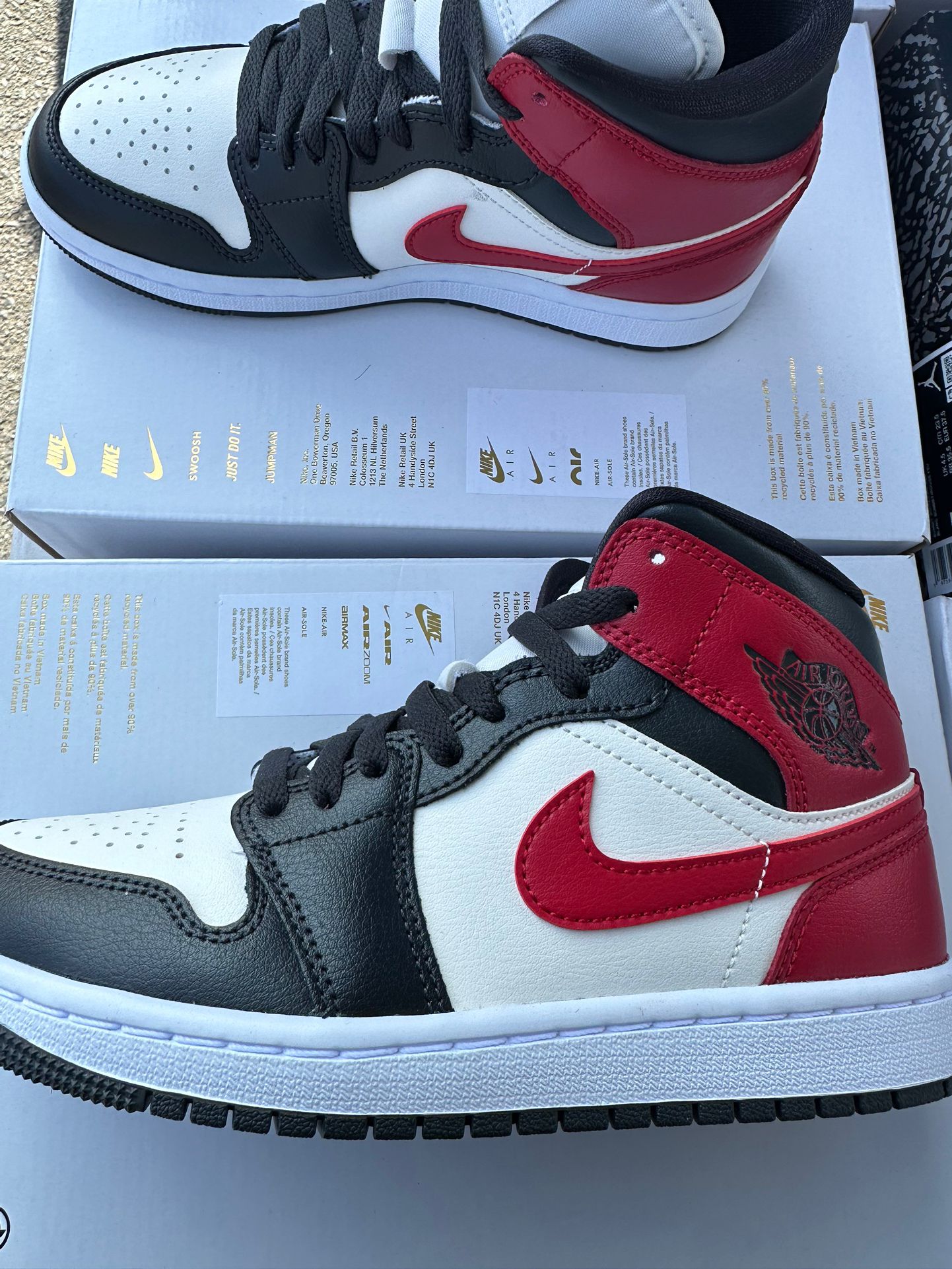 Women’s AIR JORDAN 1 MID