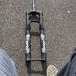 Fox Rhythm 36 (Needs new Lowers) For Parts Or Repair. 