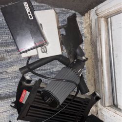 Cobb Top mount intercooler (New )