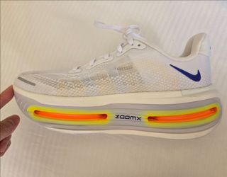 Nike men's Vomero premium running shoes "new"