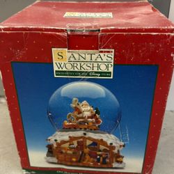 Disney Store Santa’s Workshop Musical Snow Globe Mickey Santa Christmas