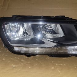 2018-2019-2020-2021 Volkswagen Tiguan Right Headlight Halogen Oem 