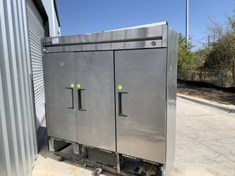 True Freezer 3 Door