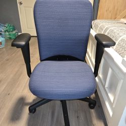 Office Chair / Desk Chair