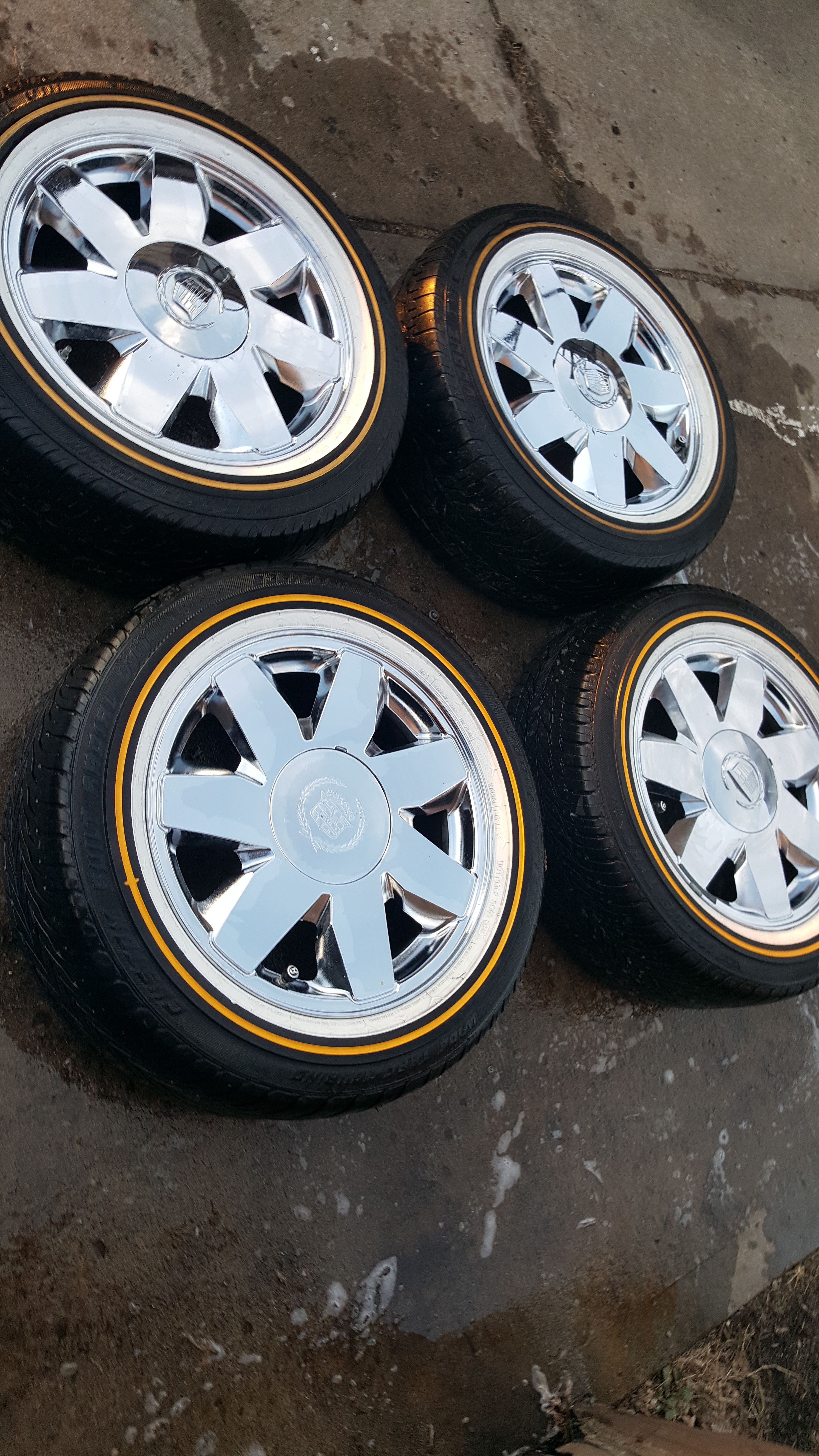 17" Cadillac disc & Vogues Rims