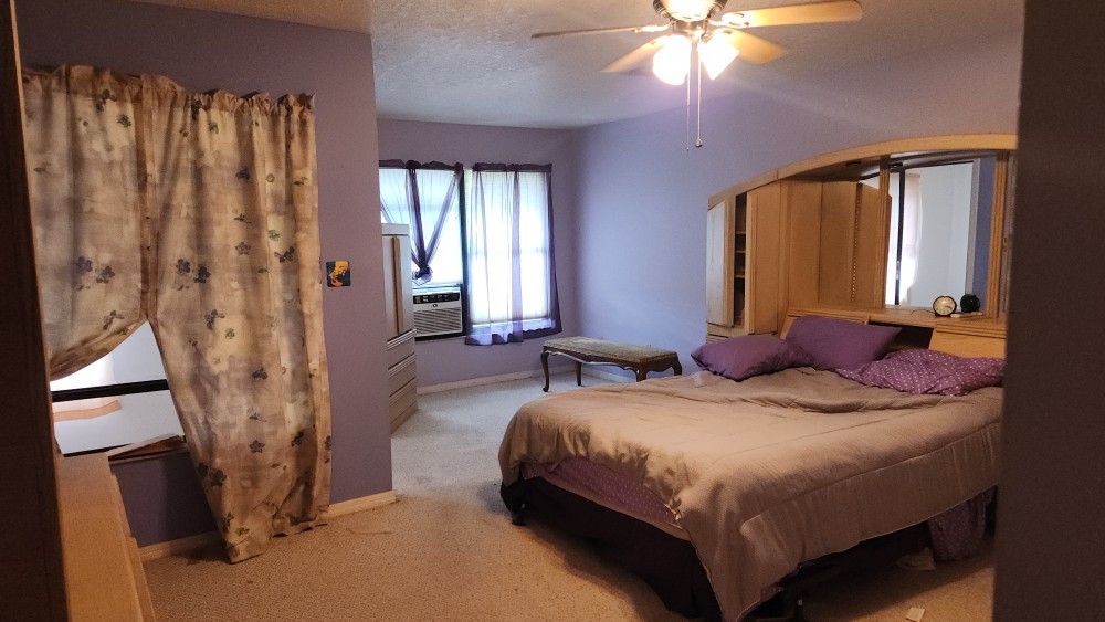 BEDROOM SET 