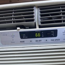 12,000 BTU Window AC Unit