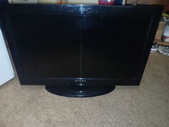 32 inch flat screen color t v by Dynex