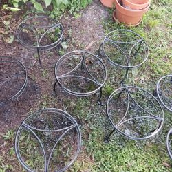 GOT 6 12INWD PLANT STANDS  CAST IRON 5 EACH LOOK MY POST TONS ITEM