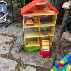 Peppa Pig House And Accessories 