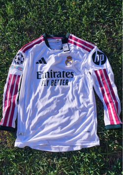 Real Madrid MBAPPE - Manga Larga / Long Sleeve Jersey - NEW / NUEVO!