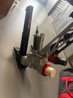 Floor nail gun no