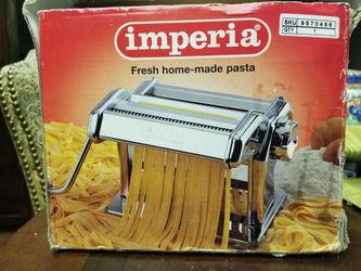Pasta maker
