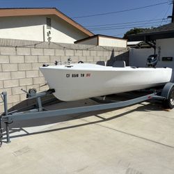 Fiberglass Boat great condition 15ft with trailer and Evinrude motor