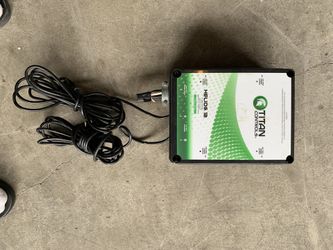Titan control grow Light Box 8 Outlet Helios 12