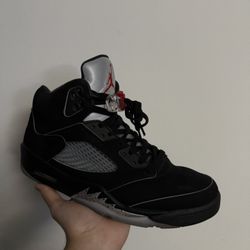 Jordan 5 Retro OG ‘Black Metallic Reimagined’