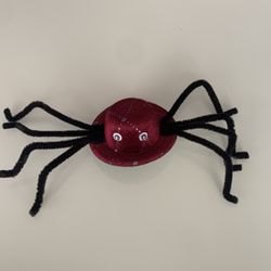 2 spider-style hair clips