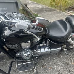 2007 Honda Vtx 1800 runs perfect clean title selling parts also unknown Miles