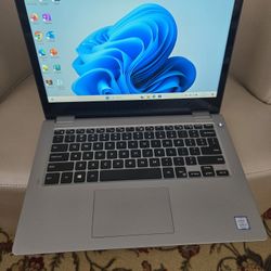 Dell Latitude  3310 2-in-1 Computer Great Condition 