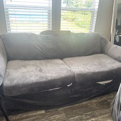2-Piece Couch Set – Sofa + Loveseat – Used Condition