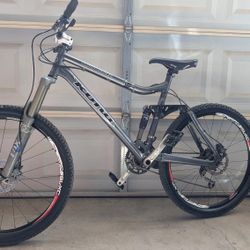 Bicicleta De Montaña (Mountain Bike)