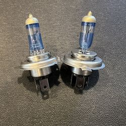 Used Sylvania SilverStar Ultra Bulbs (8 hr use) For 2nd Gen Tacoma