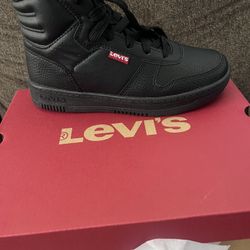 Levi She’s
